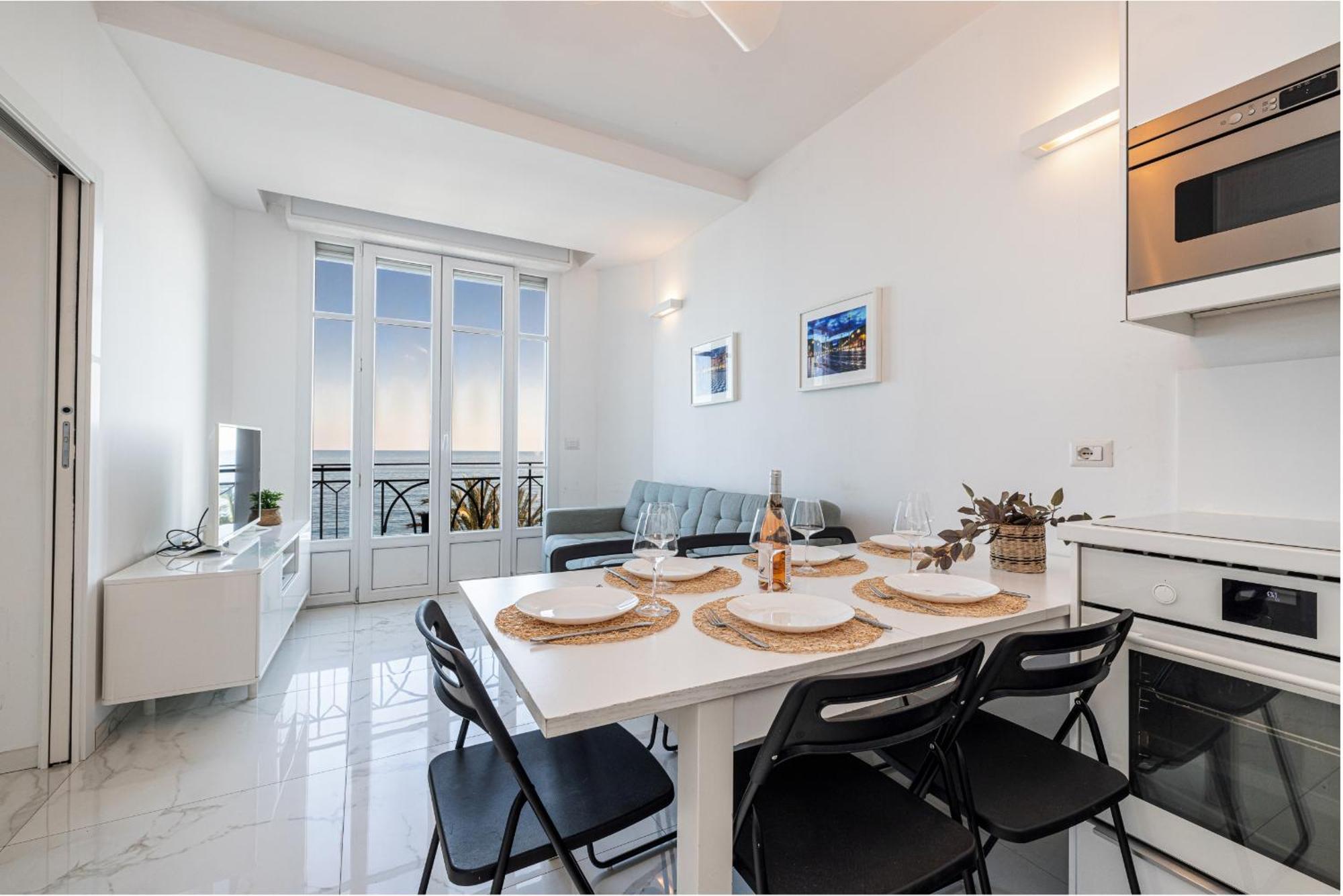 Sea View - 2 Bdr Promenade Des Anglais Ницца Экстерьер фото