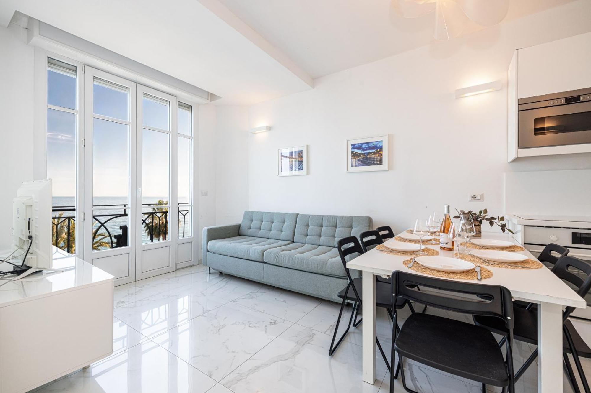 Sea View - 2 Bdr Promenade Des Anglais Ницца Экстерьер фото
