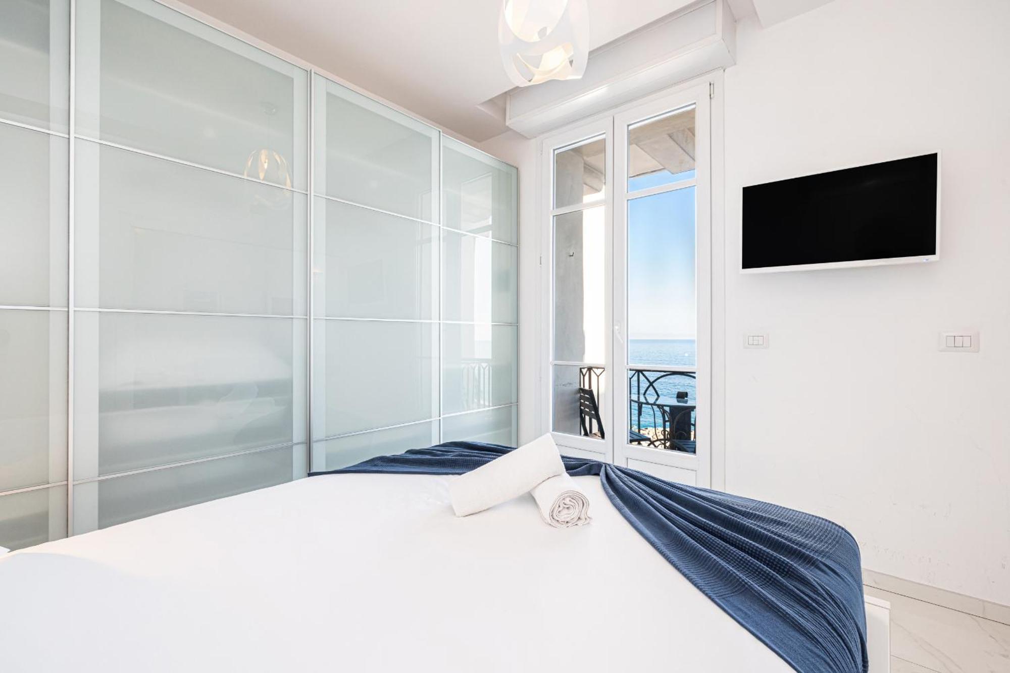 Sea View - 2 Bdr Promenade Des Anglais Ницца Экстерьер фото