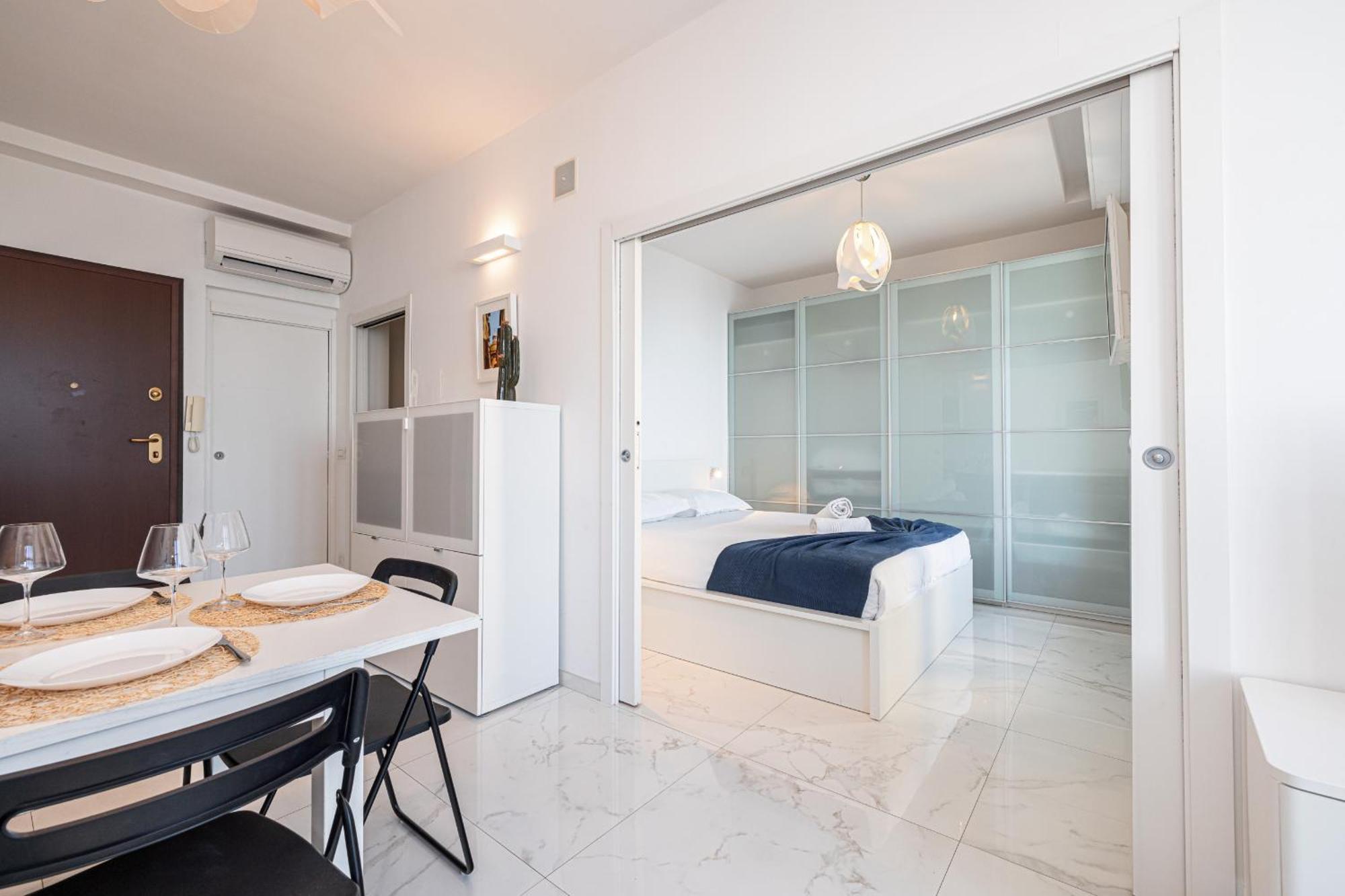 Sea View - 2 Bdr Promenade Des Anglais Ницца Экстерьер фото