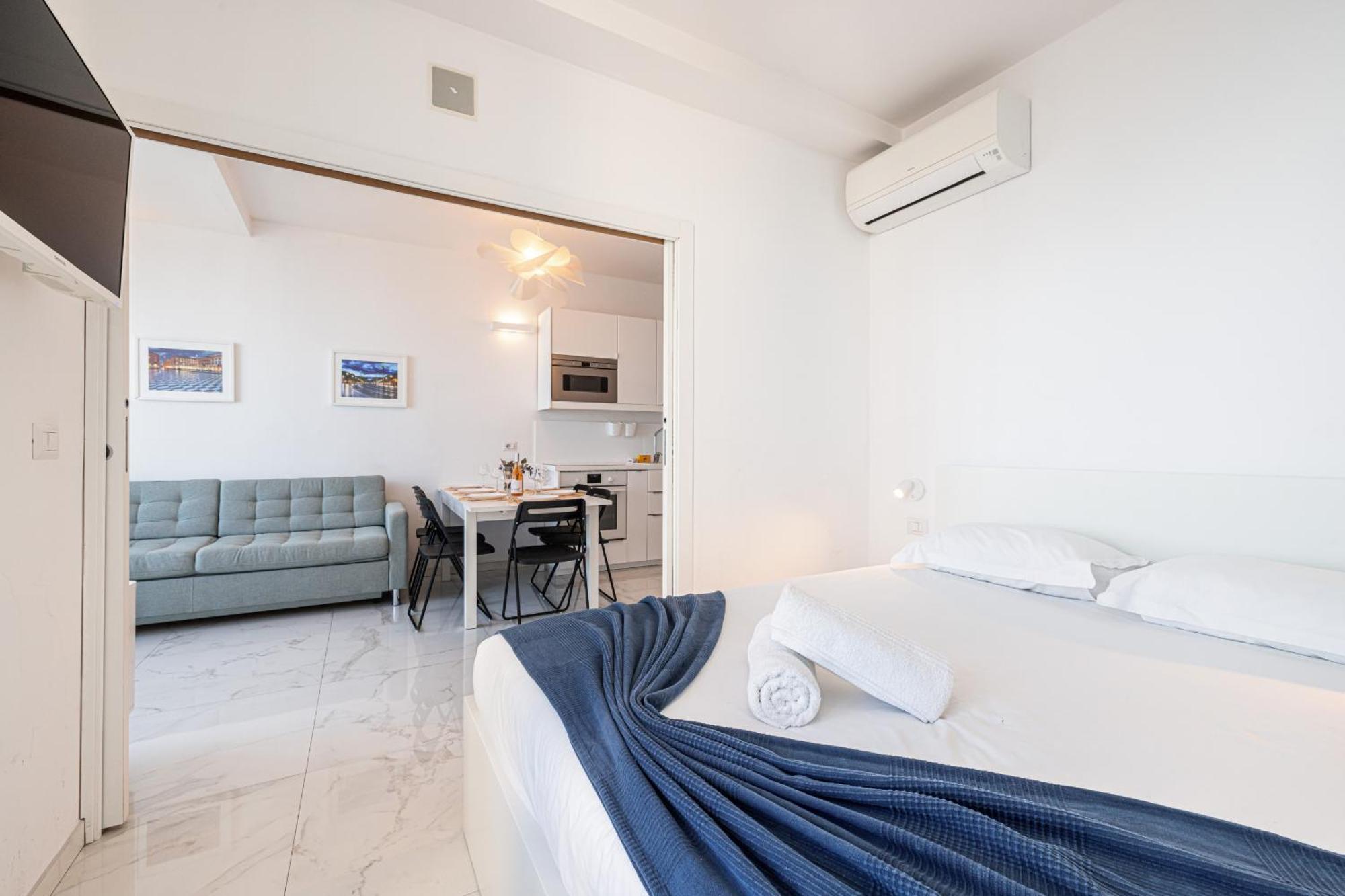 Sea View - 2 Bdr Promenade Des Anglais Ницца Экстерьер фото
